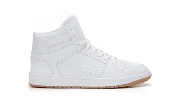 Chaussure de sport modèle 6